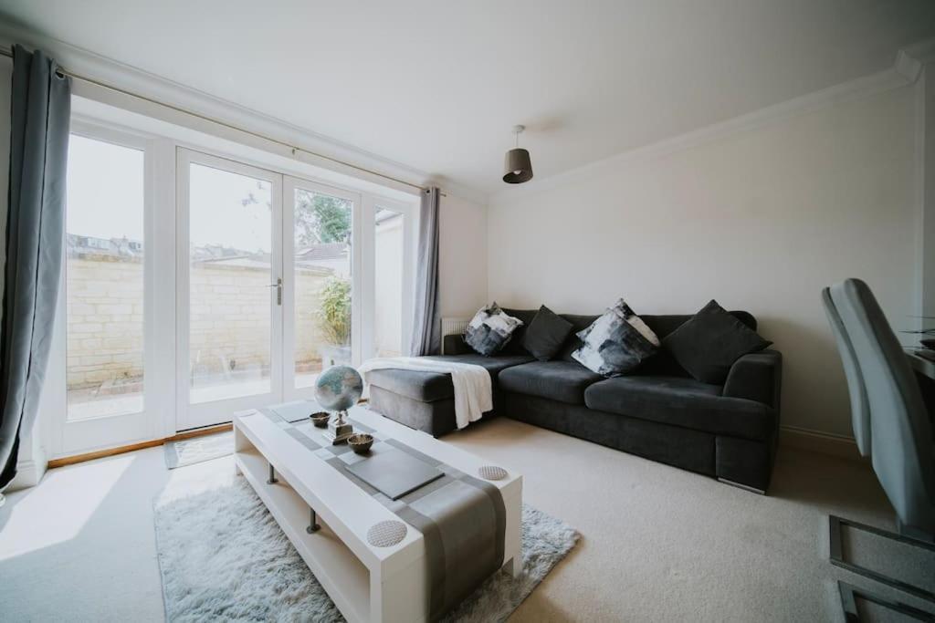 Linen Cottage- Parking, Leds, 4K Tvs, 5G Wifi And More! Bath Zewnętrze zdjęcie