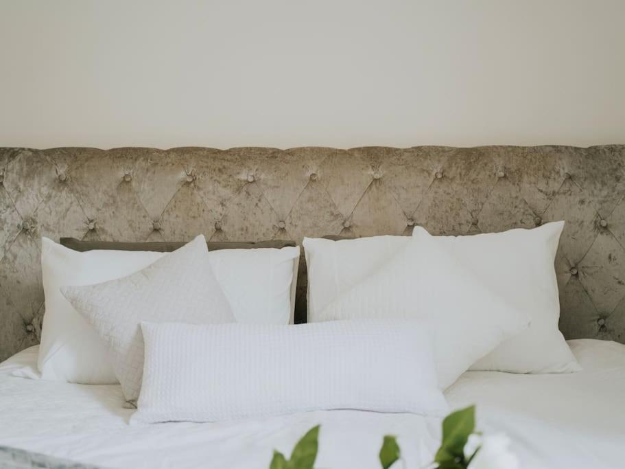Linen Cottage- Parking, Leds, 4K Tvs, 5G Wifi And More! Bath Zewnętrze zdjęcie