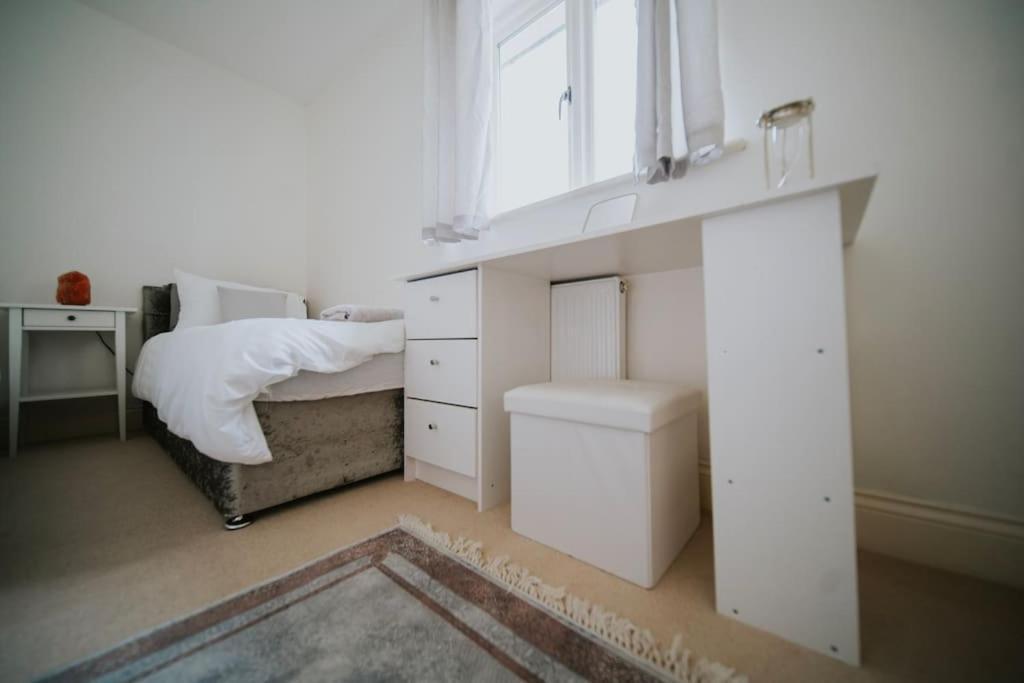 Linen Cottage- Parking, Leds, 4K Tvs, 5G Wifi And More! Bath Zewnętrze zdjęcie